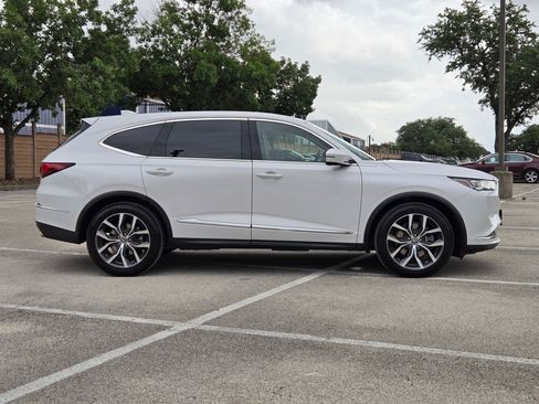 Used 2023 Acura MDX FWD w/ Technology Package image 4