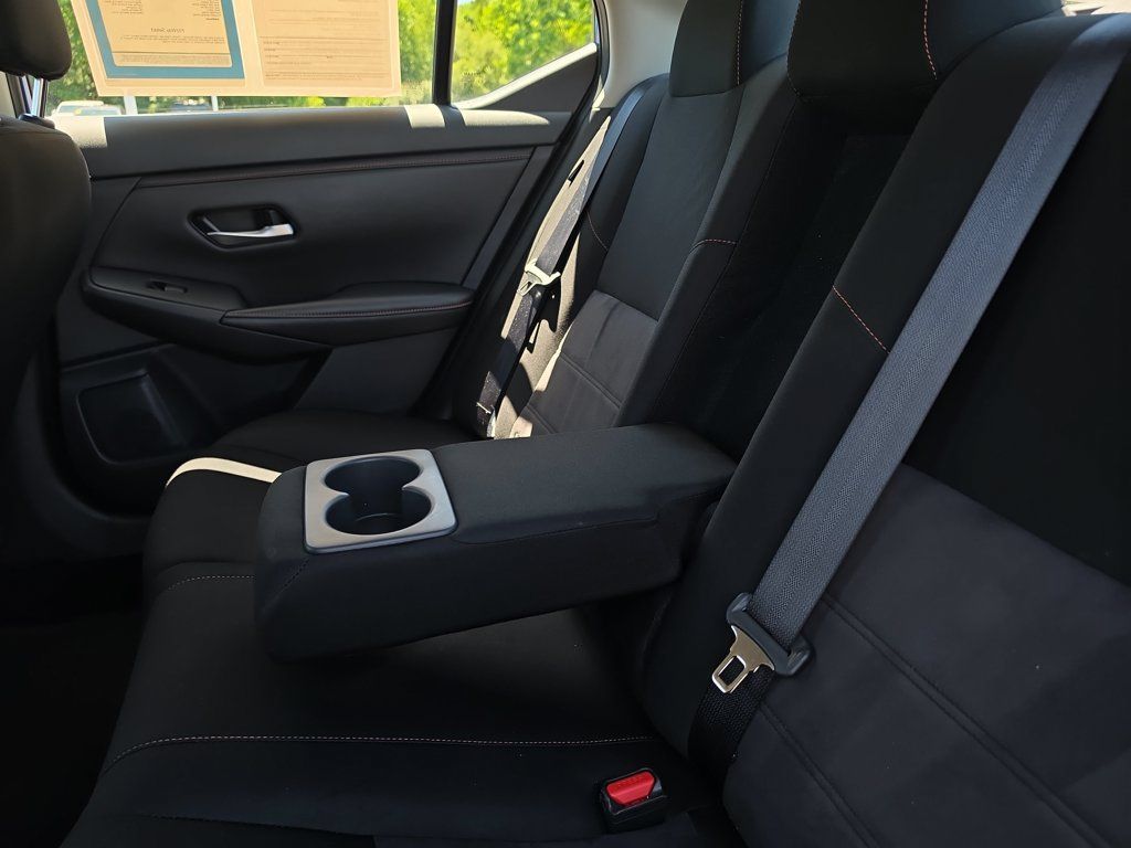 Used 2025 Nissan Sentra SR FWD image 32
