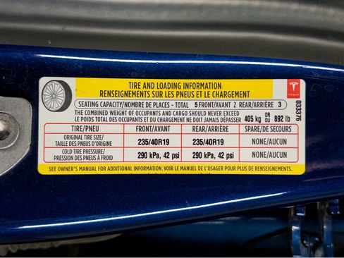 Used 2018 Tesla Model 3 Long Range RWD image 28