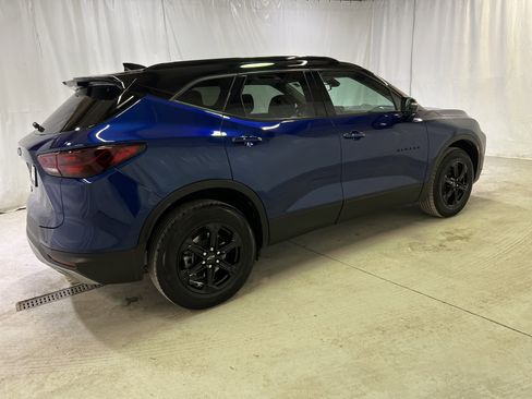 Used 2023 Chevrolet Blazer LT w/ Midnight/Sport Edition image 11