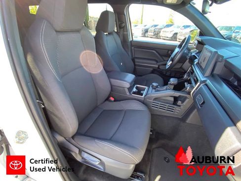 Certified 2025 Toyota 4Runner SR5 AWD/4WD image 18