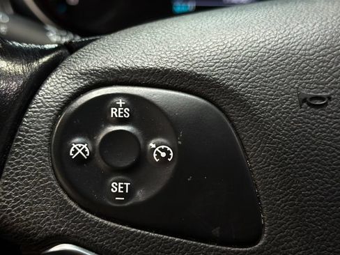 Used 2018 Chevrolet Impala Premier FWD image 23