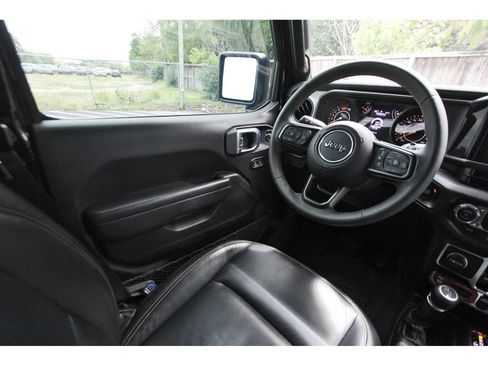 Used 2024 Jeep Wrangler Unlimited Sport AWD/4WD image 9