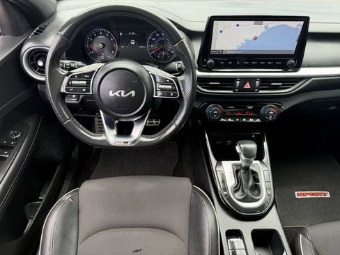 Used 2024 Kia Forte GT-Line w/ GT-Line Premium Package FWD image 12