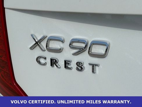Certified 2023 Volvo XC90 T8 Plus AWD/4WD image 10