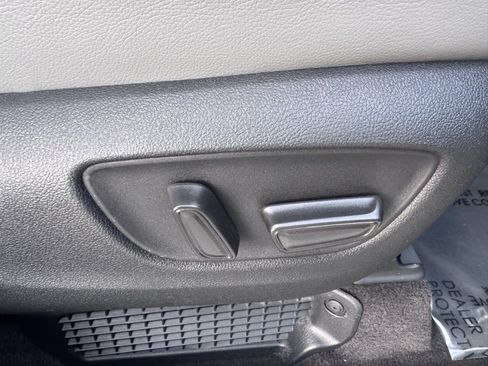 Used 2024 Toyota Sienna XLE image 24