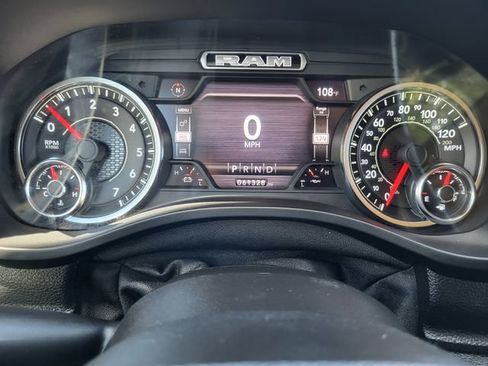 Used 2021 RAM 1500 Laramie AWD/4WD image 13