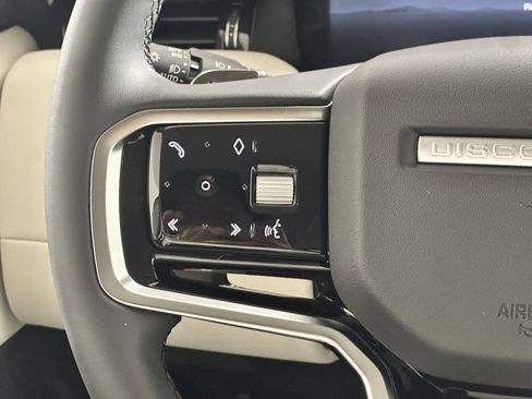 Used 2024 Land Rover Discovery Sport S image 15