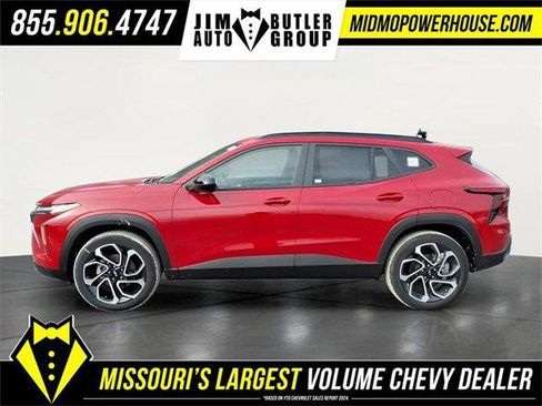 New 2026 Chevrolet Trax RS w/ Sunroof Package image 2