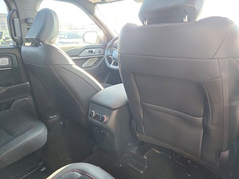 Used 2025 Ford Explorer ST w/ Sun And Sound Package image 33