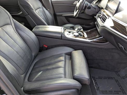 Used 2021 BMW X7 xDrive40i w/ M Sport Package image 23