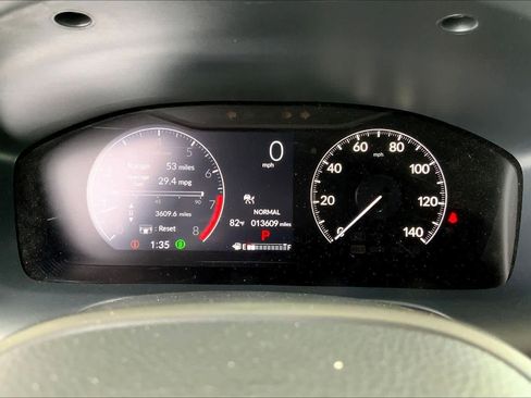 Used 2025 Honda HR-V LX image 26