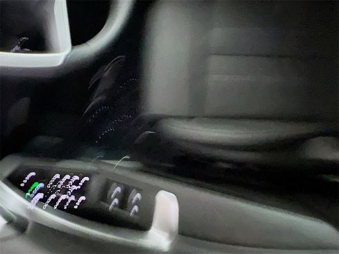 New 2025 Audi Q5 Premium Plus image 10