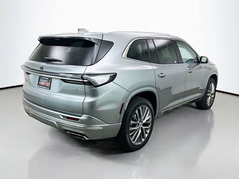 Used 2025 Buick Enclave Avenir w/ Super Cruise Package AWD/4WD image 9