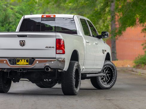 Used 2019 RAM 1500 Big Horn AWD/4WD image 30