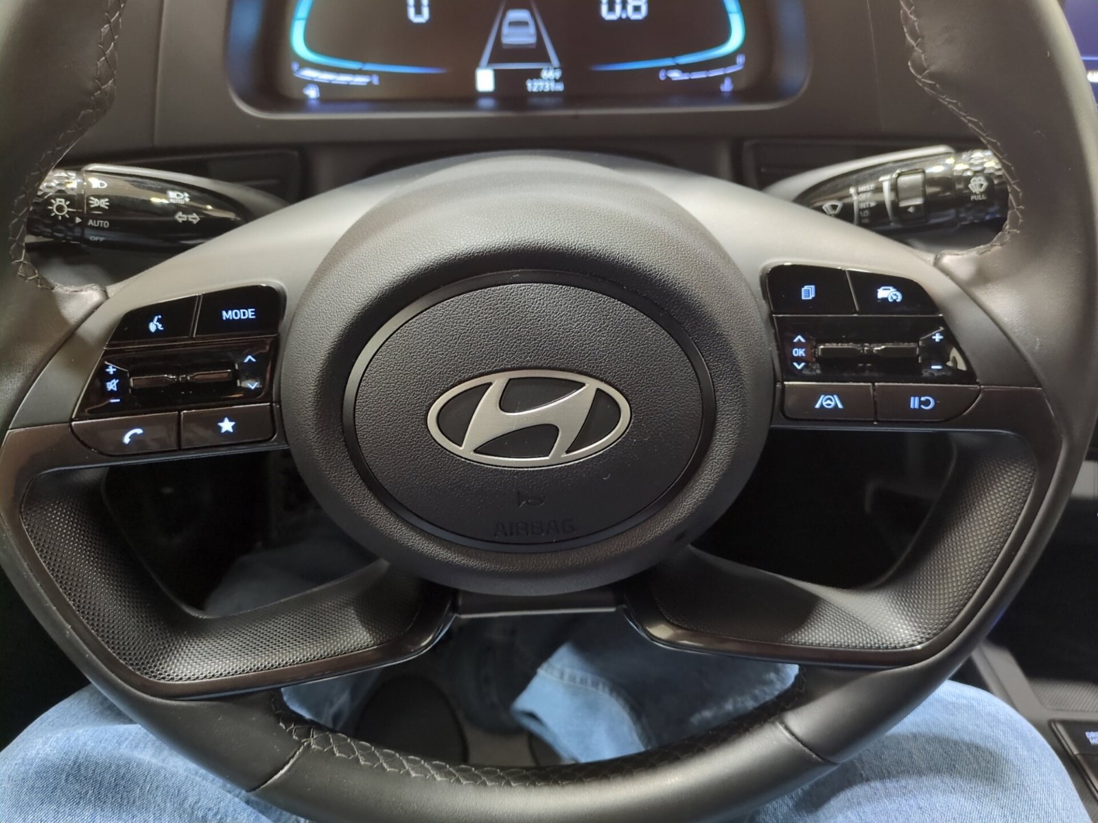 Used 2025 Hyundai Elantra Sport FWD image 20