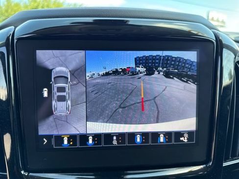 Used 2021 Chevrolet Traverse Premier w/ Redline Edition AWD/4WD image 21