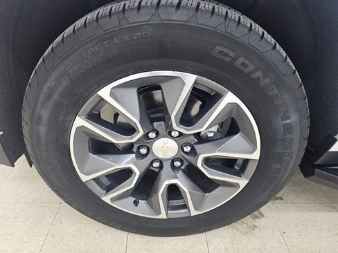 Used 2023 Chevrolet Tahoe LT w/ Luxury Package AWD/4WD image 25