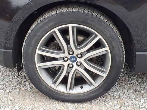 Used 2019 Ford Edge Titanium w/ Cold Weather Package image 13