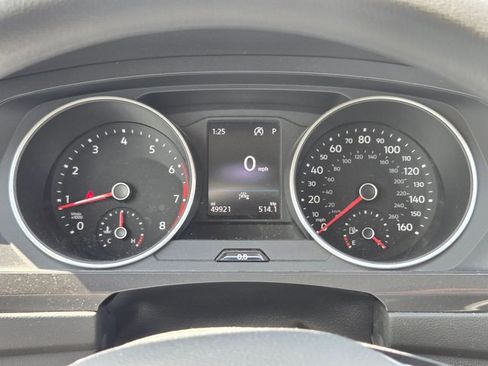Used 2021 Volkswagen Tiguan S image 11