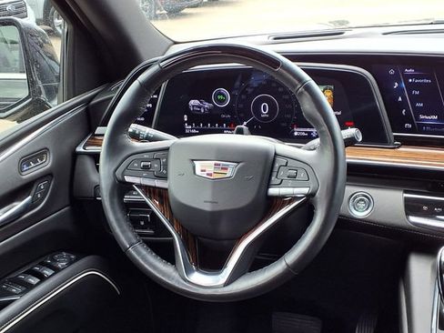 Used 2023 Cadillac Escalade ESV Premium Luxury w/ LPO, Radiant Package AWD/4WD image 7