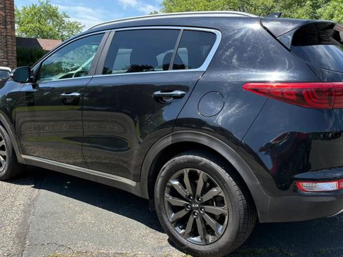Used 2018 Kia Sportage EX w/ EX Sport Appearance Package AWD/4WD image 8