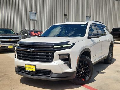 Used 2024 Chevrolet Traverse LT w/ Enhanced Driving Package