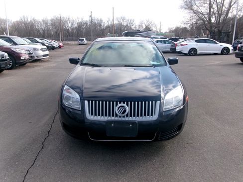 Used 2009 Mercury Milan image 2