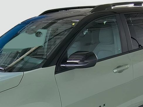 New 2026 Chevrolet Equinox LT image 8