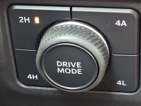 Used 2025 Ford Expedition Active AWD/4WD image 23