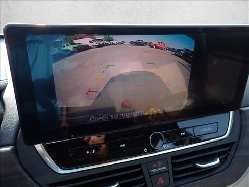 Used 2023 Nissan Altima 2.5 SV w/ SV Premium Package FWD image 22