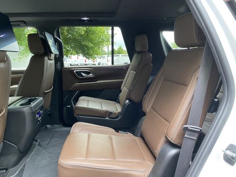 Used 2024 Chevrolet Tahoe High Country AWD/4WD image 40