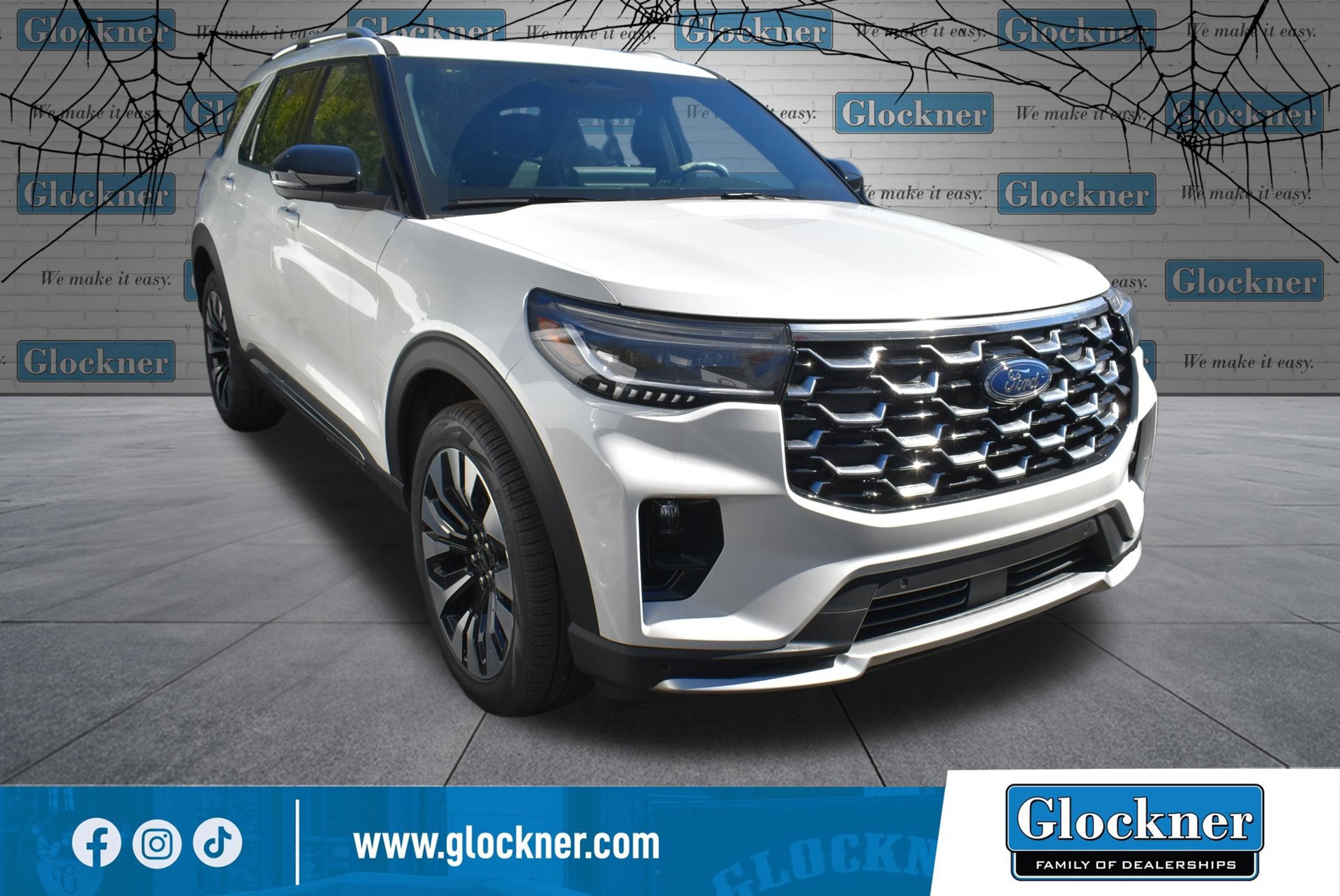 New 2026 Ford Explorer Platinum w/ LUX Leather Package AWD/4WD image 2