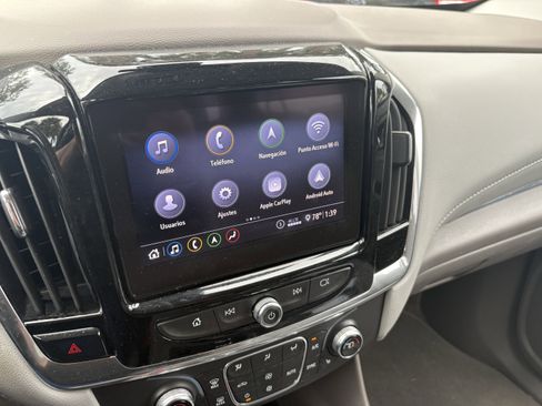 Used 2020 Chevrolet Traverse LT w/ LT Premium Package image 12