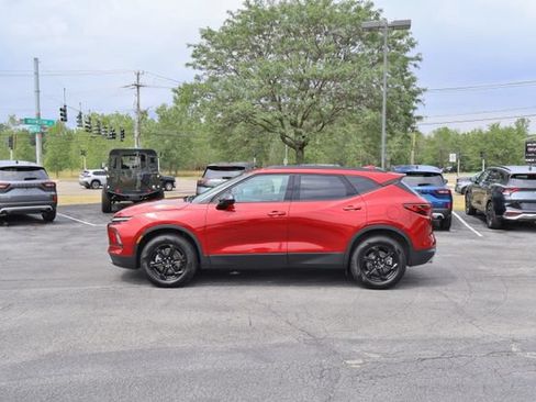 Used 2024 Chevrolet Blazer LT w/ Convenience Package AWD/4WD image 4