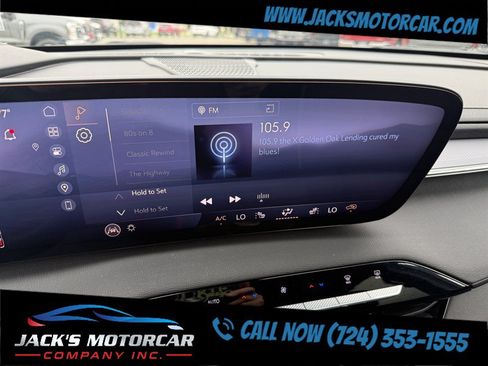 Used 2026 Buick Enclave Sport Touring w/ Super Cruise Package AWD/4WD image 21