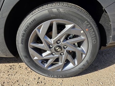 New 2025 Hyundai Elantra Blue image 11