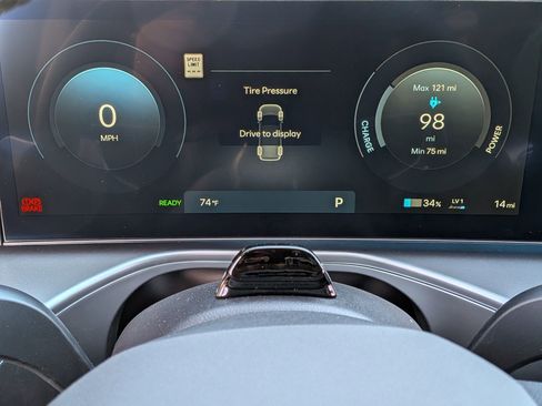New 2026 Hyundai Ioniq 9 Limited w/ Tow & Go Package AWD/4WD image 9