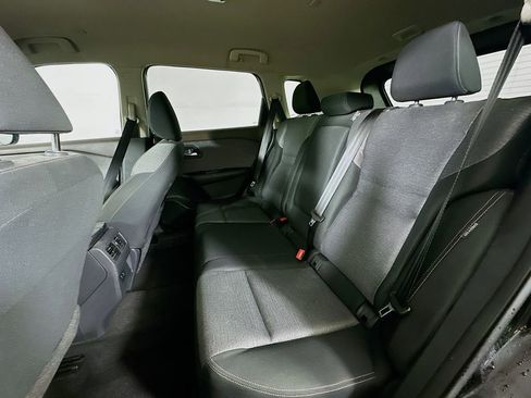 Used 2023 Nissan Rogue SV FWD image 14