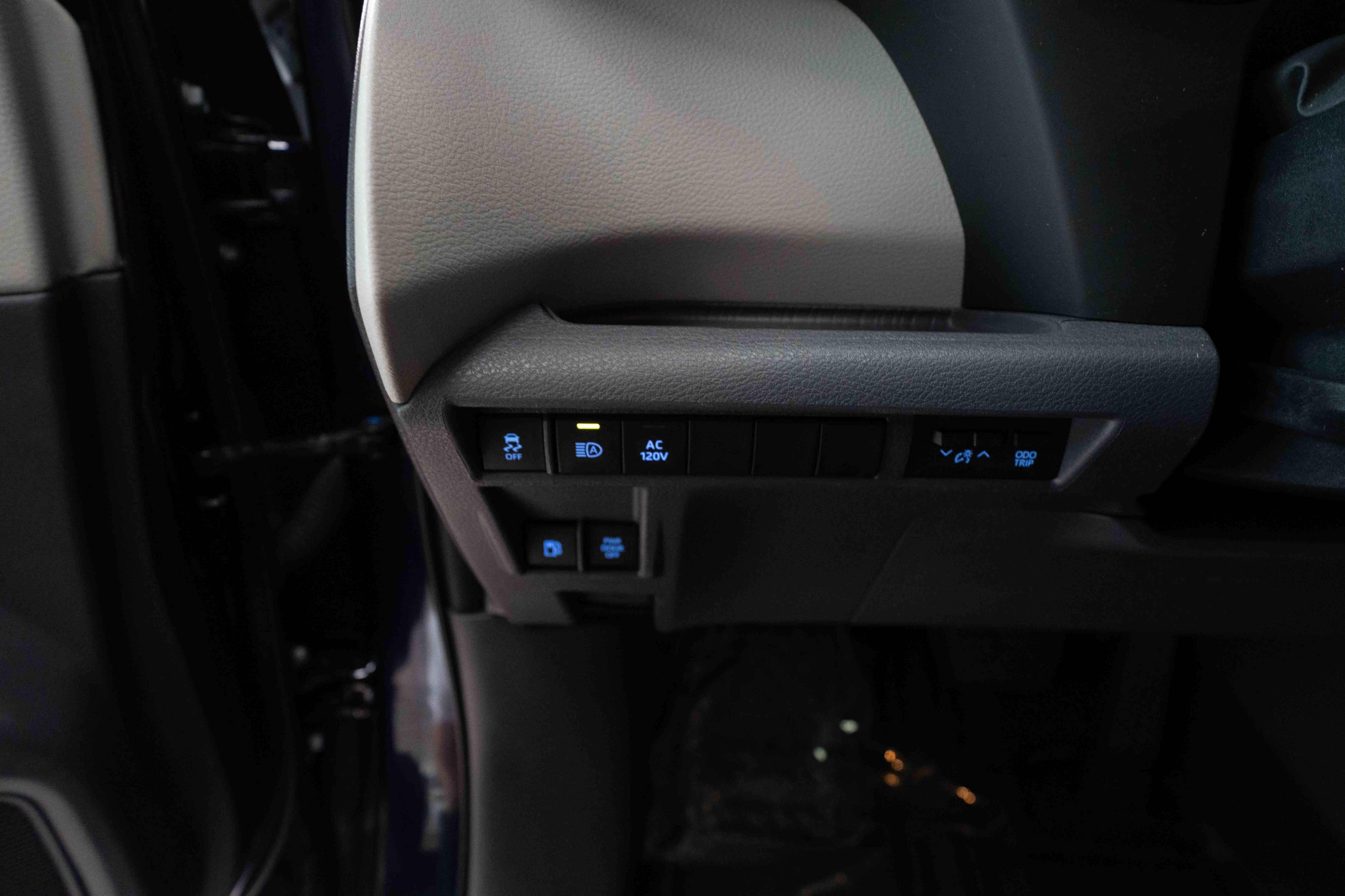 Certified 2023 Toyota Sienna XLE w/ XLE Plus Package AWD/4WD image 12