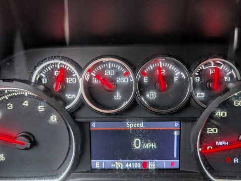 Used 2021 Chevrolet Silverado 1500 LT Trail Boss w/ Convenience Package II image 10