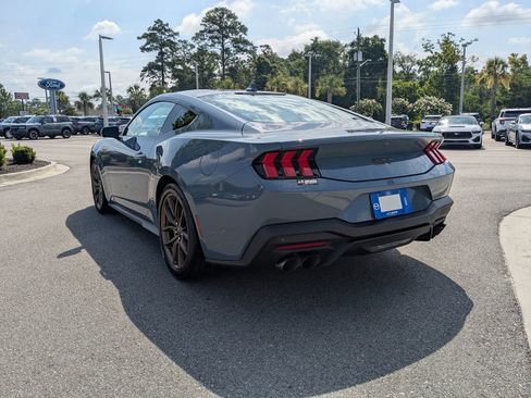 Used 2025 Ford Mustang GT Premium RWD image 6