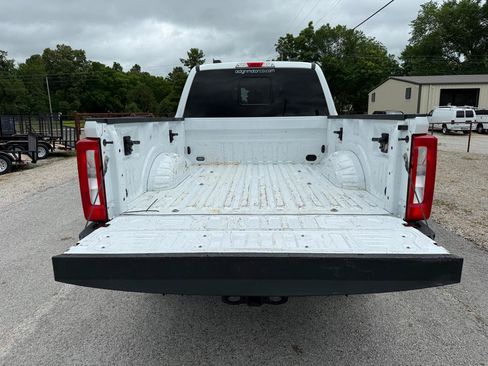 Used 2023 Ford F250 XL w/ FX4 Off-Road Package AWD/4WD image 5