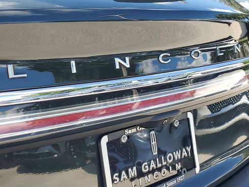 Certified 2023 Lincoln Nautilus Reserve image 11