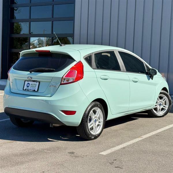 Used 2018 Ford Fiesta SE FWD image 5