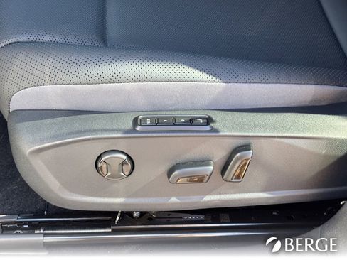 New 2025 Volkswagen ID.4 Pro S RWD image 19