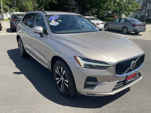 Used 2023 Volvo XC60 B5 Core AWD/4WD image 7
