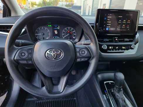 Used 2023 Toyota Corolla LE image 8