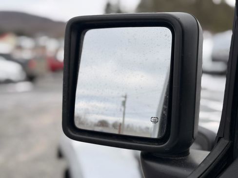 Used 2024 Jeep Wrangler Unlimited Sahara w/ Dual Top Group image 10