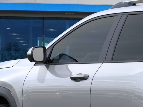 New 2026 Chevrolet Equinox LT w/ Safety and Technology Package FWD image 12